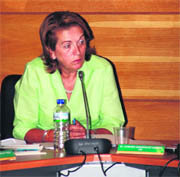 La portavoz del PP, Carmen Rodríguez, en un pleno  (Foto: ARCHIVO)