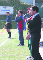 Cerdán, en el centro, con Felipe Huelva en primer plano  (Foto: RICARDO M. PEÑA )