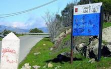 Entrada a las oficinas del Canal de Isabel II en Villalba