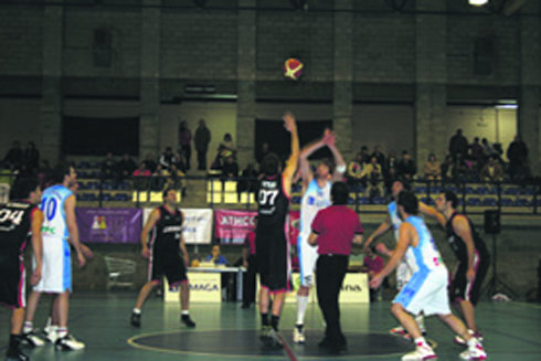 El Cimaga tiene una cita clave ante el líder  (Foto: www.btorrelodones.com)