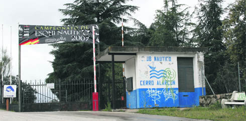 Entrada al Club Náutico de Cerro Alarcón  (Foto: RICARDO MIGUEL PEÑA)