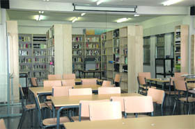 Imagen de la biblioteca del instituto  (Foto: AYTO. GUADARRAMA)