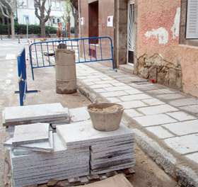 Avanzan a buen ritmo los trabajos de pavimentación en varias calles de El Escorial