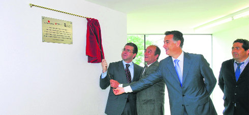 Granados y López Viejo inauguran el 
nuevo polideportivo de Los Molinos