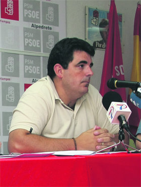 Francisco José de Pablo, concejal del PSOE (Foto: R. M. PEÑA)