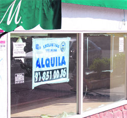 Algunos comercios han cerrado sus puertas  (Foto: RICARDO M. PEÑA)