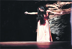 Imagen de ‘Vollmond’, obra de Pina Bausch  (Foto: LASZLO SZITO)