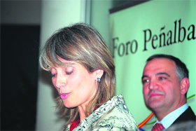 El Foro Peñalba entrega sus premios a ADEC y la madre del guardia civil asesinado por ETA Antonio Molina