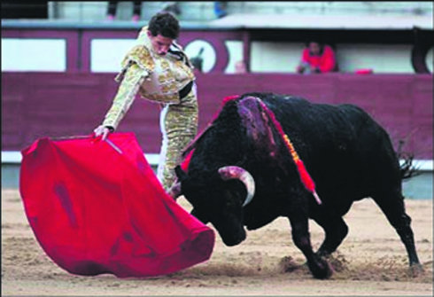 Saldívar cuajó una actuación muy prometedora  (Foto: WWW.LAS-VENTAS.COM)