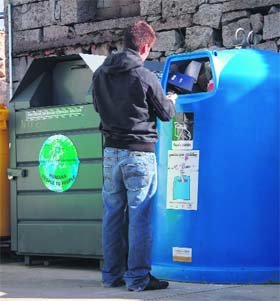 Las jornadas se centran en la importancia del reciclaje  (Foto: R. M. P.)