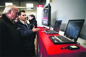 El consejero de Transportes, en el Centro de Vialidad Invernal de El Ventorrillo  (Foto:  C. M.)