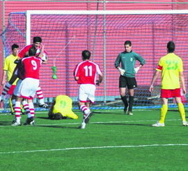 Imagen del primer gol del Ciempozuelos al Villalba  (Foto: CD CIEMPOZUELOS)