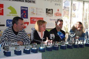 De izquierda a derecha: Javier Martín, Rosana Crespo, José Castillo y Antonio Ledesma 'Tragamillas', durante la presentación (Foto: E. P.)