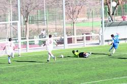 El punta torresano Javi Martín, anotando uno de sus goles / FAIRPLAY