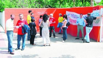 Encierros en 17 colegios de la comarca en defensa de la escuela pública