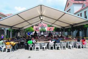 4.000 personas visitan la Feria del Marisco en Torrelodones