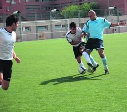 El Torrelodones debutó a lo grande en el campo del Dosa / IRENE RIVERA / FAIRPLAY