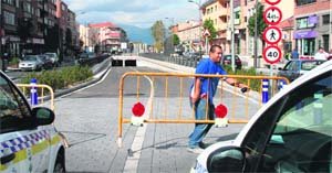 Imagen del día en que se abrió al público el túnel que conecta las dos calles  (Foto: ARCHIVO)