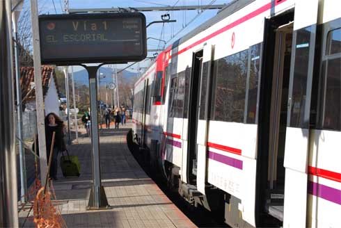 La estación de Galapagar - La Navata es una de las afectadas por el proyecto del Ministerio de Fomento / ARCHIVO