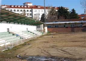 Vista del antiguo campo de fútbol de El Raso