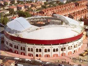 La mejor fiesta de Nochevieja, en la plaza de toros de Moralzarzal