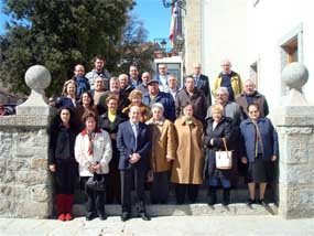 El Escorial entrega su máxima distinción a la Hermandad de la Virgen de la Herrería y la Asociación de la Tercera Edad