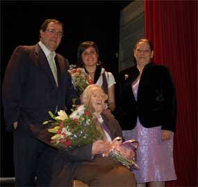 Acto de homenaje a las mujeres en San Lorenzo