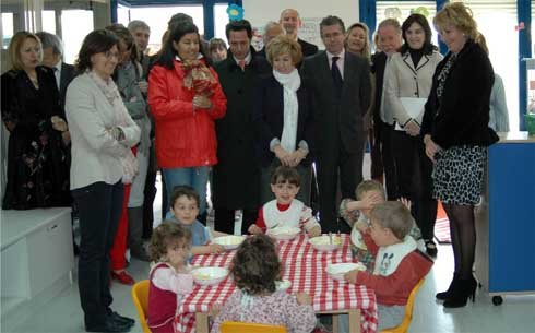 Aguirre protagoniza una doble sesión de inauguraciones