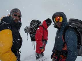 Imagen del difícil descenso del Campo III al Campo Base 