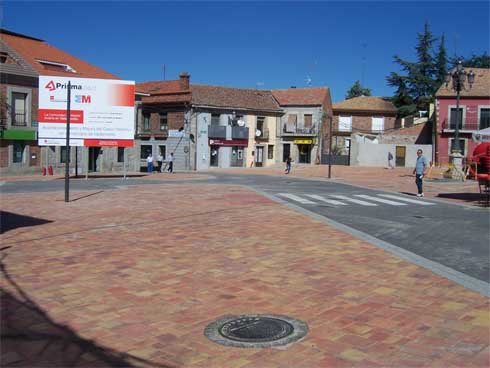 Las obras de embellecimiento en el centro urbano de Valdemorillo entran en la recta final  