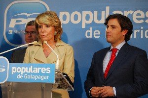 Esperanza Aguirre, junto al alcalde de Galapagar, Daniel Pérez