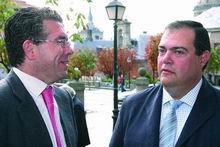 Enrique Granados  junto al alcalde en un momento de la visita  (Foto:  COMUNIDAD DE MADRID)