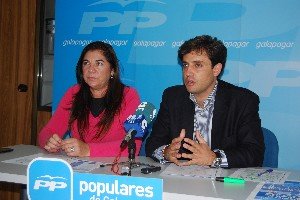 Daniel Pérez y Lola Bermúdez, en rueda de prensa (Foto: E. P.)