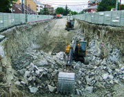 Las obras del ‘parking’ se han convertido en una pesadilla para los villalbinos (Foto: ARCHIVO)