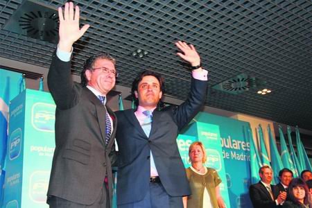 Francisco Granados, con Daniel Pérez en el acto celebrado en Collado Villalba / E. F.