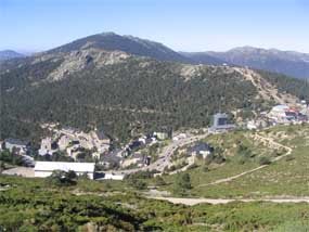 Un grupo de 50 alumnos de la UAX cruzará 80 kilómetros de la Sierra del Guadarrama del 14 al 17 de abril