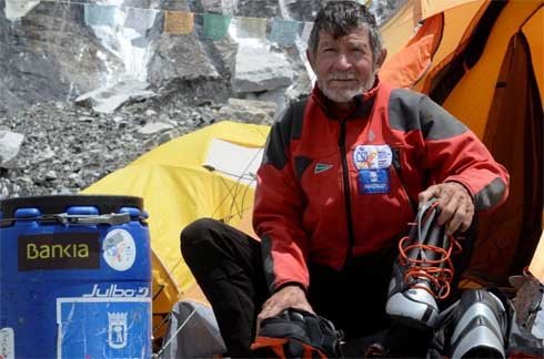 Carlos Soria atacará mañana la cumbre del Lhotse