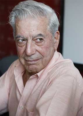 Mario Vargas Llosa apuesta por la literatura para luchar contra el engaño de los poderes 