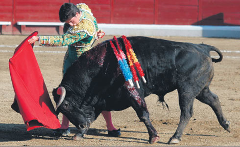 La feria taurina de Guadarrama mantiene su categoría y triunfan Adrián, Cerro y Barrio