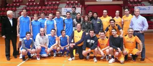 Gran éxito del partido de baloncesto a beneficio de APASCOVI en Moralzarzal