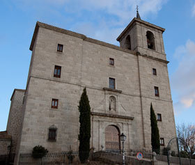 El Ayuntamiento firma un convenio con  Iberdrola para la iluminación exterior de la iglesia