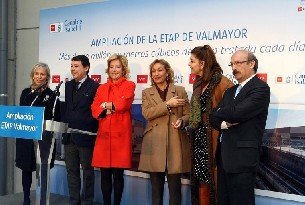 Esperanza Aguirre, con Ignacio González, Ana Isabel Mariño, Adrián Martín y las alcaldesas de Colmenarejo y Valdemorillo, Nieves Roses y Pilar López Partida (Foto: C. M.)