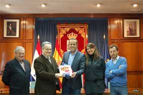 La bandera de San Lorenzo acompañará las travesías del velero ‘GranJotiti’