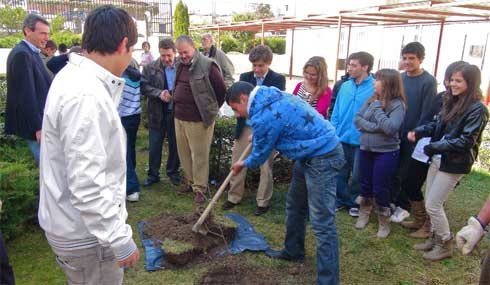 Galapagar y El Escorial implican a los escolares en la celebración del Día del Árbol  