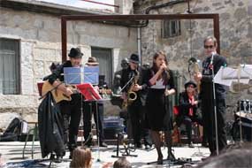 Torrelodones celebró el fin de semana su fiesta del libro en la plaza de la Constitución