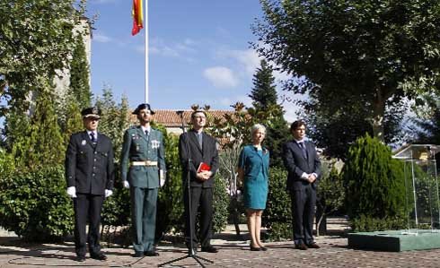 El alcalde hace un llamamiento a la unidad de España, el consenso y el respeto de las reglas democráticas