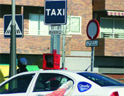 Los taxistas amenazan con convocar una huelga  (Foto: ARCHIVO)