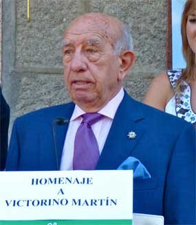 El Ayuntamiento de Galapagar se suma al reconocimiento de la Comunidad a Victorino Martín