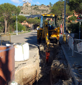 Empiezan las obras para renovar la red de agua en Los Robles