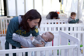 “La enseñanza británica del Montessori School garantiza un futuro prometedor para sus hijos”